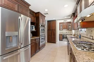 60 Tulipwood Dr, Commack, NY 11725 - Photo 13