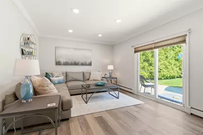 60 Tulipwood Drive, Commack, NY 11725 - Photo 15