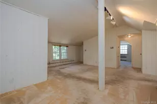 11 Wheeler Pl E, West Nyack, NY 10994 - Photo 21
