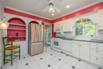 11 Wheeler Place E, West Nyack, NY 10994 - Photo 11