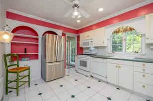 11 Wheeler Pl E, West Nyack, NY 10994 - Photo 11