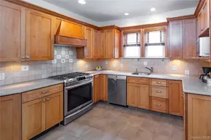 11 Summit St, Eastchester, NY 10709 - Photo 9