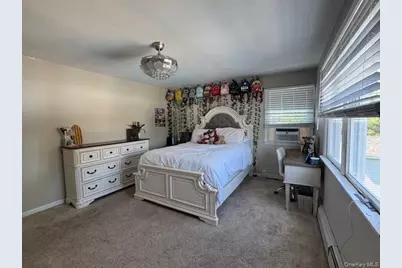 25 Marc Street, Ronkonkoma, NY 11779 - Photo 19