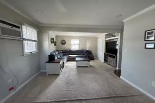 25 Marc St, Ronkonkoma, NY 11779 - Photo 7