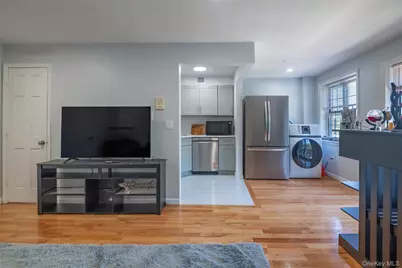 103-02 42nd Avenue #4D, Corona, NY 11368 - Photo 5