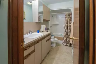 2080 Seamans Nck Rd, Seaford, NY 11783 - Photo 19