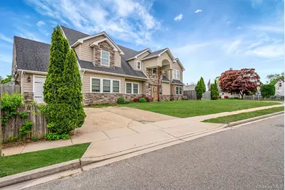 1582 Little Neck Avenue, North Bellmore, NY 11710 - Photo 3