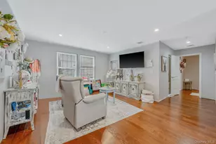1582 Little Neck Ave, North Bellmore, NY 11710 - Photo 23