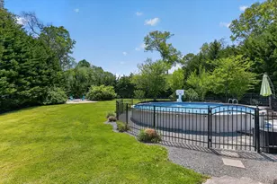 322 Rose Ln, Smithtown, NY 11787 - Photo 37