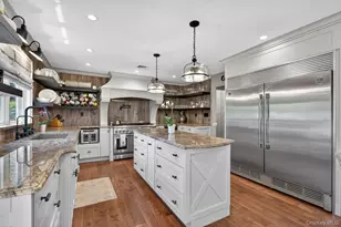 322 Rose Ln, Smithtown, NY 11787 - Photo 13