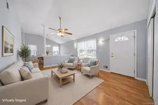 40 Willow Ct, Manorville, NY 11949 - Photo 3