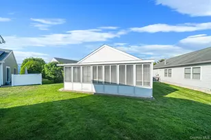 40 Willow Ct, Manorville, NY 11949 - Photo 29