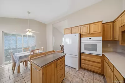 40 Willow Court, Manorville, NY 11949 - Photo 11