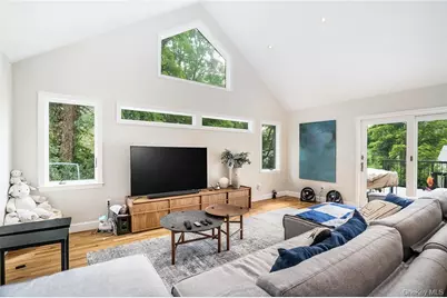 4 Parkfield Road, Scarsdale, NY 10583 - Photo 9