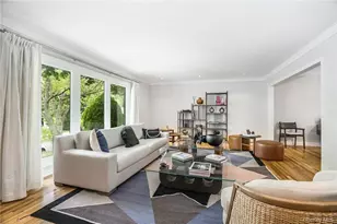 4 Parkfield Rd, Scarsdale, NY 10583 - Photo 3