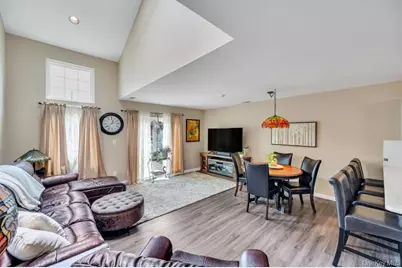 194 Gothic Circle, Manorville, NY 11949 - Photo 13