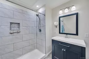 194 Gothic Cir, Manorville, NY 11949 - Photo 19