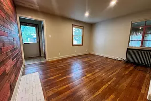 131 Goldenrod Ave, Franklin Square, NY 11010 - Photo 3