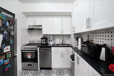 150 Hawthorne Street #5K, Brooklyn, NY 11225 - Photo 7