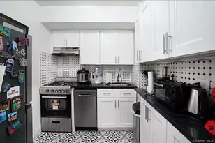 150 Hawthorne St, Brooklyn, NY 11225 - Photo 7