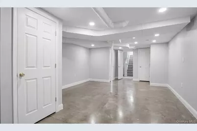 414 E 182nd Street, Bronx, NY 10457 - Photo 15