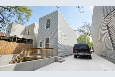 416 E 182nd Street, Bronx, NY 10457 - Photo 3