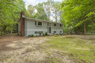 12 Dale Rd, Airmont, NY 10952 - Photo 3