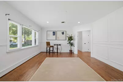 231 Maple Street, Medford, NY 11763 - Photo 5