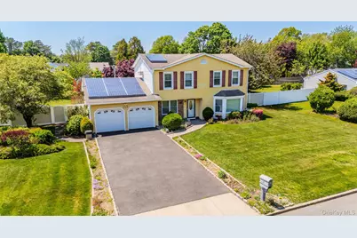8 Lisa Court, Medford, NY 11763 - Photo 1
