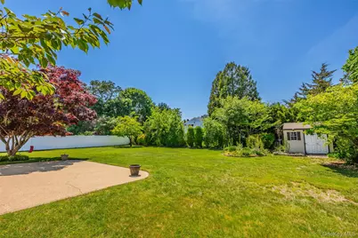 8 Lisa Court, Medford, NY 11763 - Photo 33