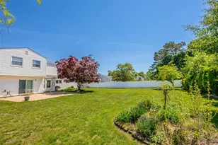 8 Lisa Ct, Medford, NY 11763 - Photo 31