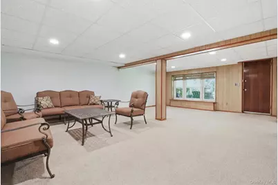 41 Semon Road, Huntington, NY 11743 - Photo 21
