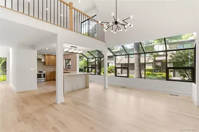 67 Short Way, Roslyn Heights, NY 11577 - Photo 9