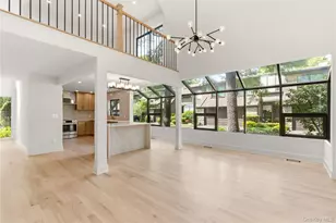 67 Short Way, Roslyn Heights, NY 11577 - Photo 9
