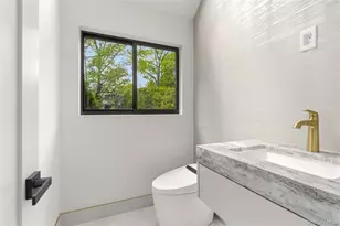 67 Short Way, Roslyn Heights, NY 11577 - Photo 17