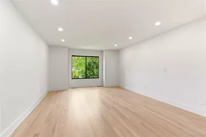 67 Short Way, Roslyn Heights, NY 11577 - Photo 19