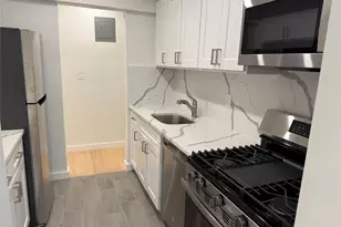 632 Warburton Ave, Yonkers, NY 10701 - Photo 3