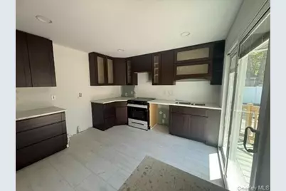 354 Easton Street, Ronkonkoma, NY 11779 - Photo 11