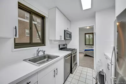 100 E Hartsdale Avenue #5GE, Hartsdale, NY 10530 - Photo 13