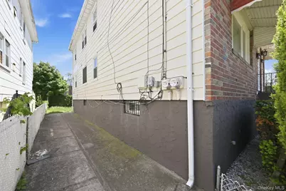 442 Beach 68th Street, Arverne, NY 11692 - Photo 19