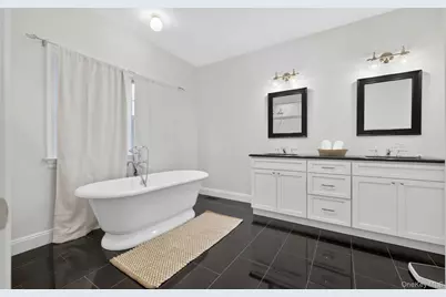 9 Briarsweet Lane, East Hampton, NY 11937 - Photo 25