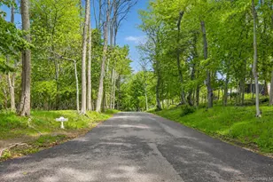 9 Briarsweet Ln, East Hampton, NY 11937 - Photo 45