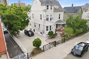 844-48 E 215th St, Bronx, NY 10467 - Photo 5