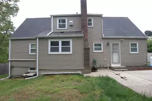 43 Washington Heights St, Selden, NY 11784 - Photo 3