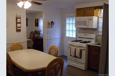 43 Washington Heights Street, Selden, NY 11784 - Photo 13
