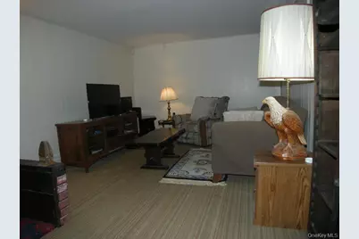43 Washington Heights Street, Selden, NY 11784 - Photo 17
