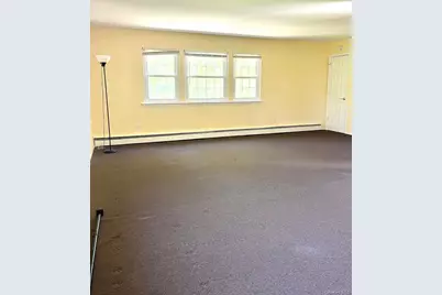 66-68 Hawthorne, East Islip, NY 11730 - Photo 9