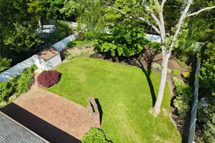 75 Summit Dr, Smithtown, NY 11787 - Photo 7