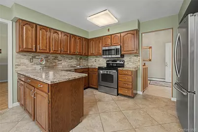 75 Summit Drive, Smithtown, NY 11787 - Photo 11