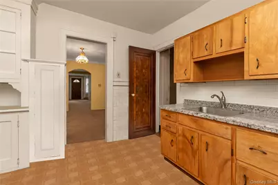 3250 Country Club Road, Bronx, NY 10465 - Photo 3
